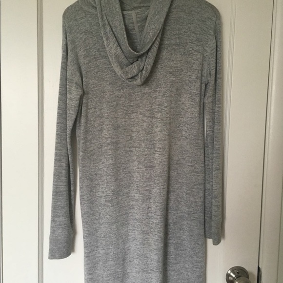 Girls dress - Picture 2 of 3